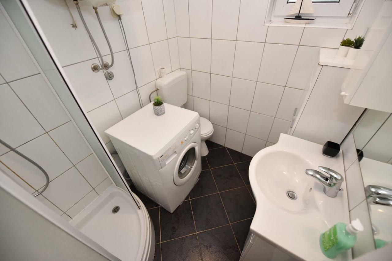 Apartment Bobby Novalja Eksteriør bilde